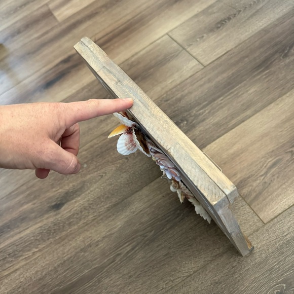 ⭐️NWT⭐️ SoHa Living Love Decoration Sign, Real Seashells - Picture 2 of 5